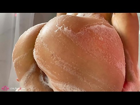 ❤️ Brunette වයිබ්රේටරය සමඟින් පුසි ස්වයං වින්දනයේ යෙදී ස්නානය කිරීමේදී දැඩි ලෙස සුරාන්තයට පත් කරයි ❤️ Porno vk අප වෙත ❌️